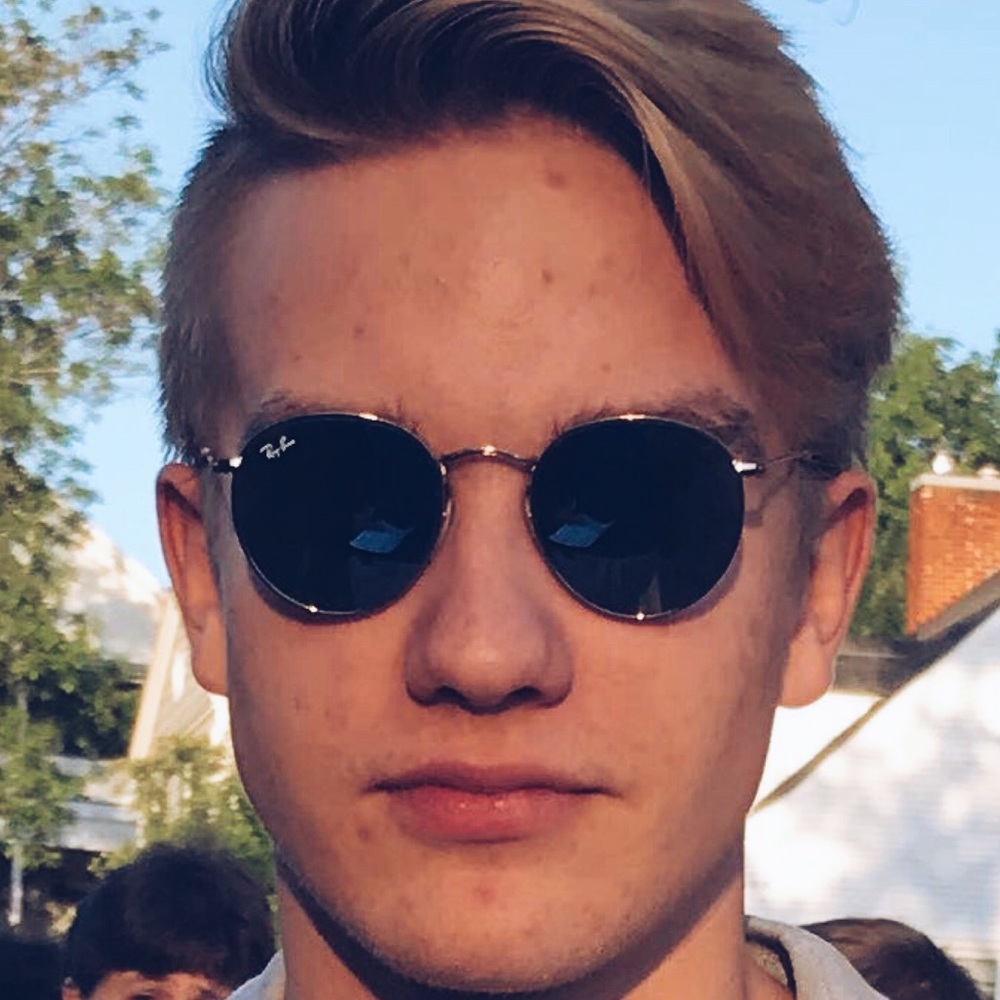 Meet your Posher, Zach